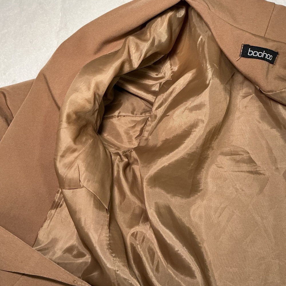 Elegant Tan Women's Blazer - Picture 8 of 9